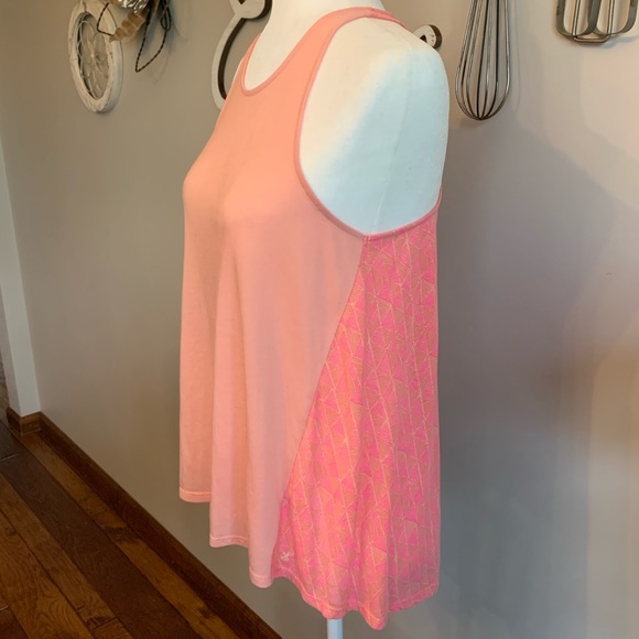 American Eagle Tank Top. Size: M - Picture 2 of 8